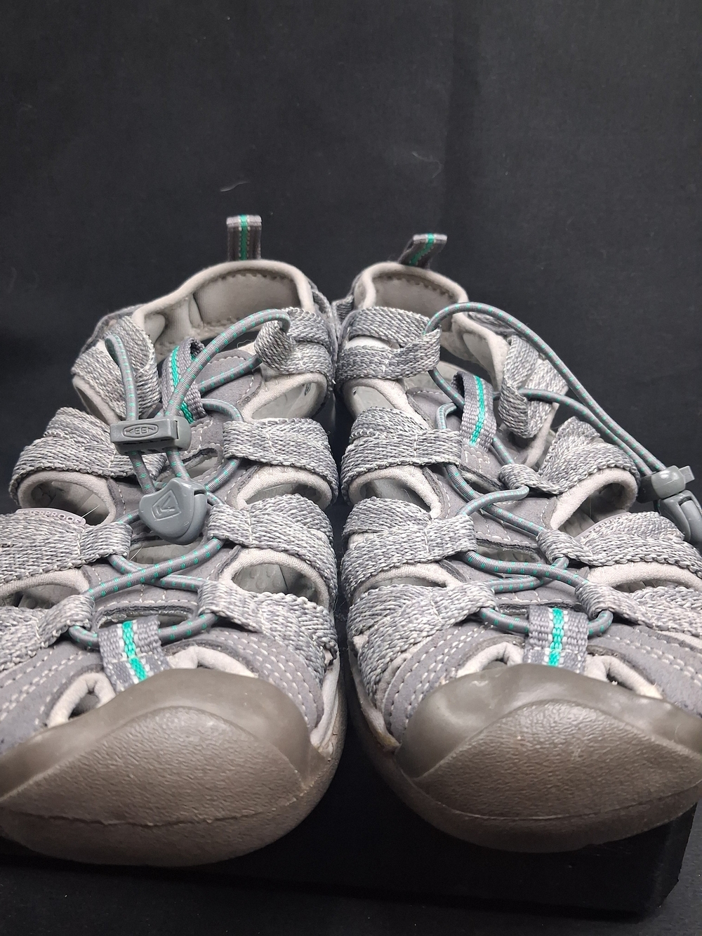 KEEN Women’s Whisper Open-Toe Sport Sandal - Gray with Teal Accents - Picture 5 of 9